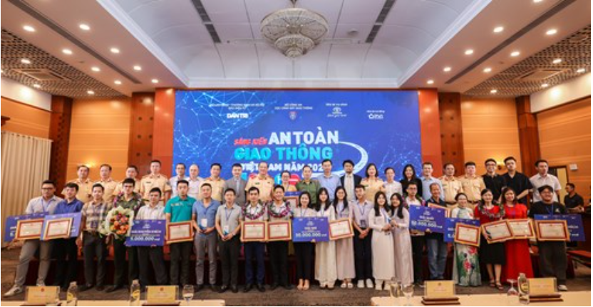 Đồng Hành Cùng Toyota Việt Nam trong Chương Trình Sáng Kiến An Toàn Giao Thông Việt Nam 2023"