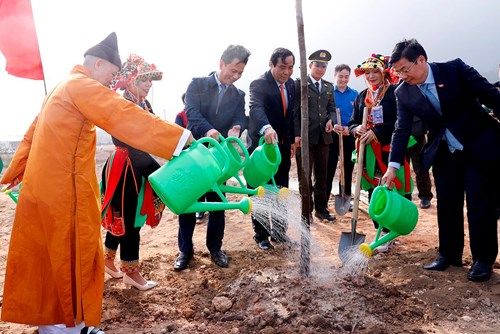 Toyota đồng hành cùng chương trình “Tết trồng cây đời đời nhớ ơn bác Hồ”