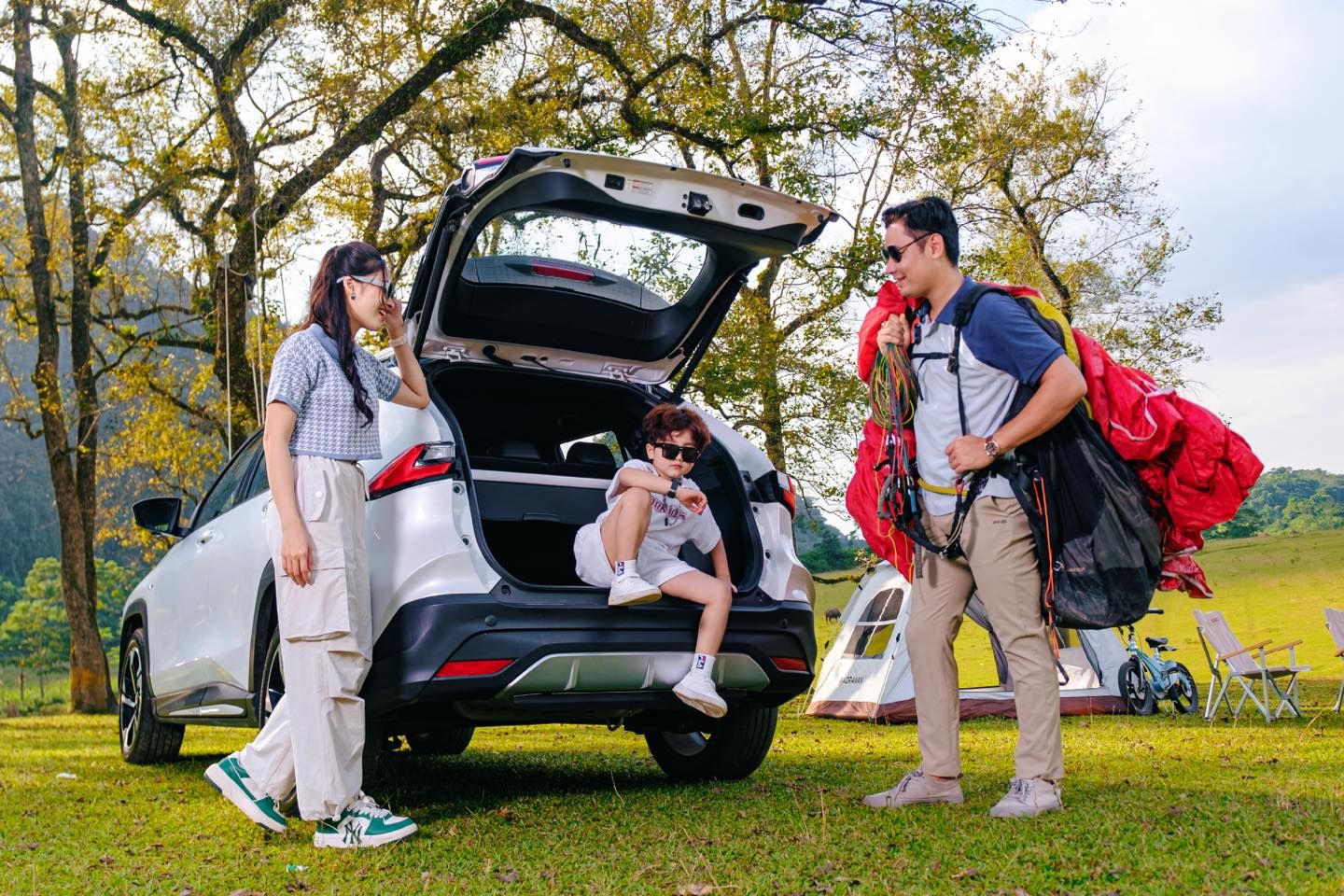 TRỌN NIỀM VUI BÊN GIA ĐÌNH CÙNG YARIS CROSS